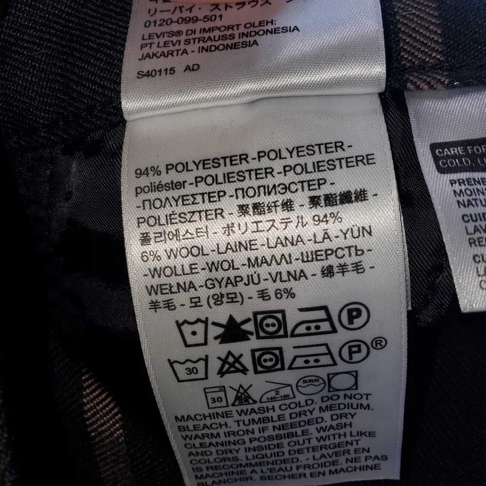 Women's Levi's Premium Black and Brown Checkered Math Club Flare Pants 28 - Picture 5 of 6